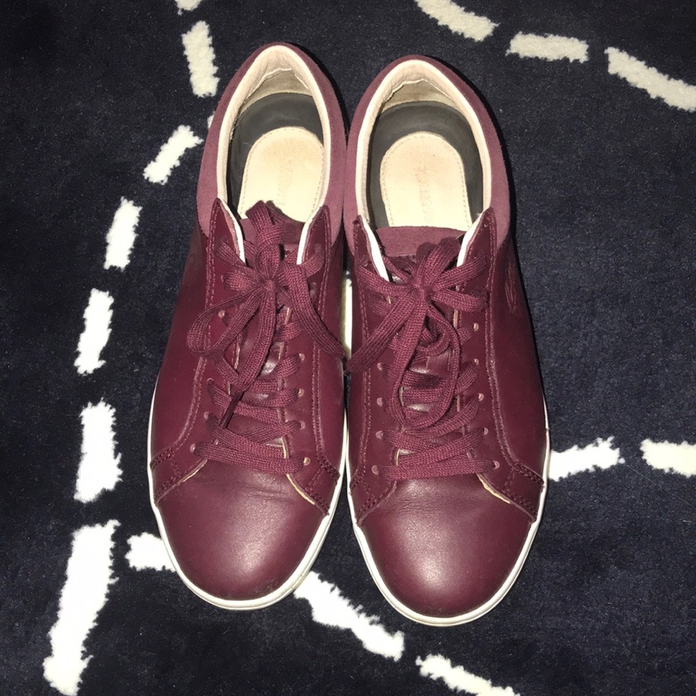 Lacoste burgundy sneakers